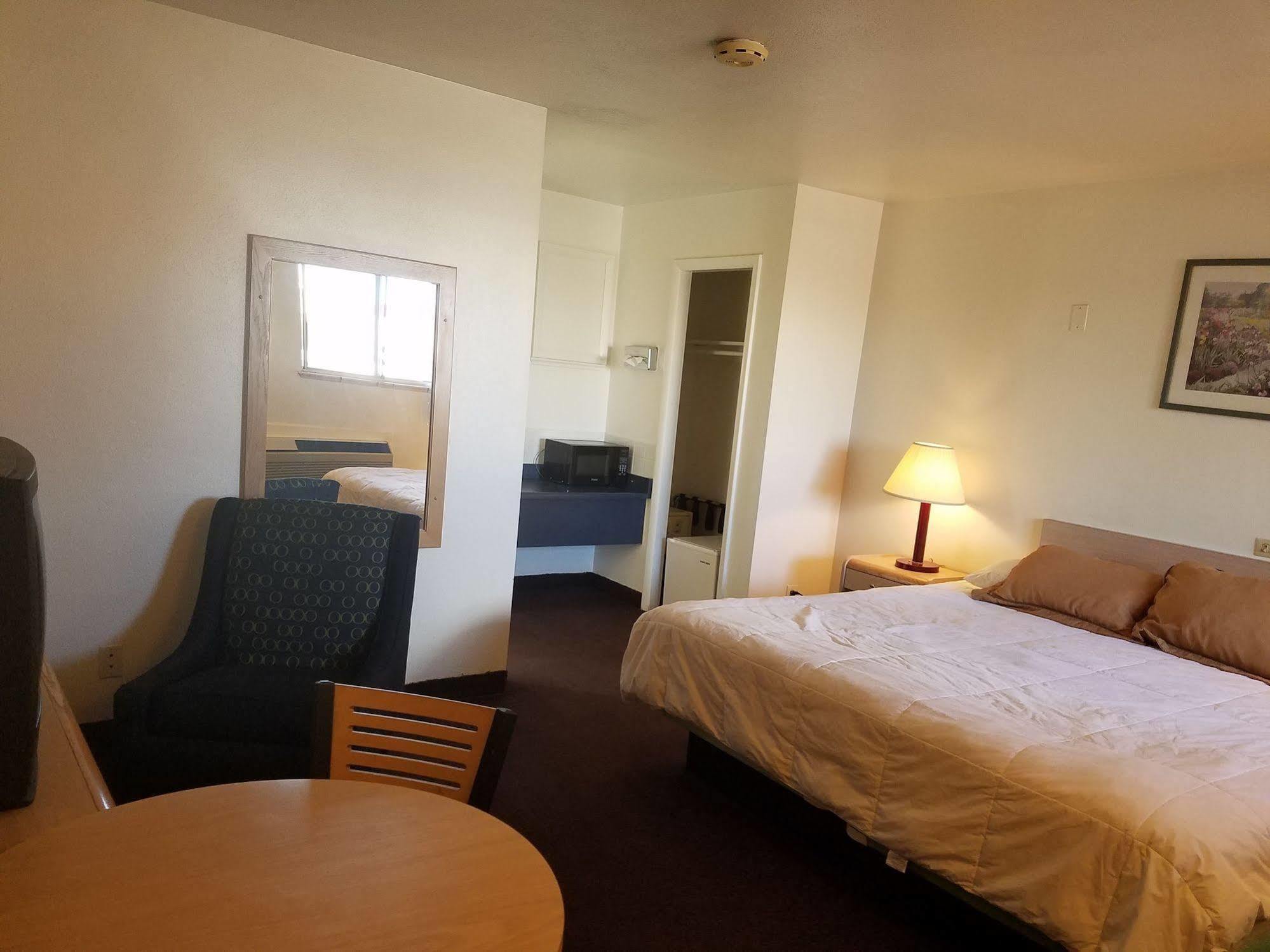 Downtown Xenion Motel ララミー エクステリア 写真